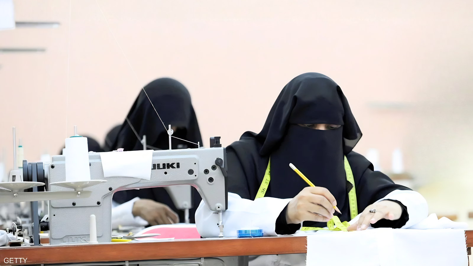 برامج الأسر المنتجة